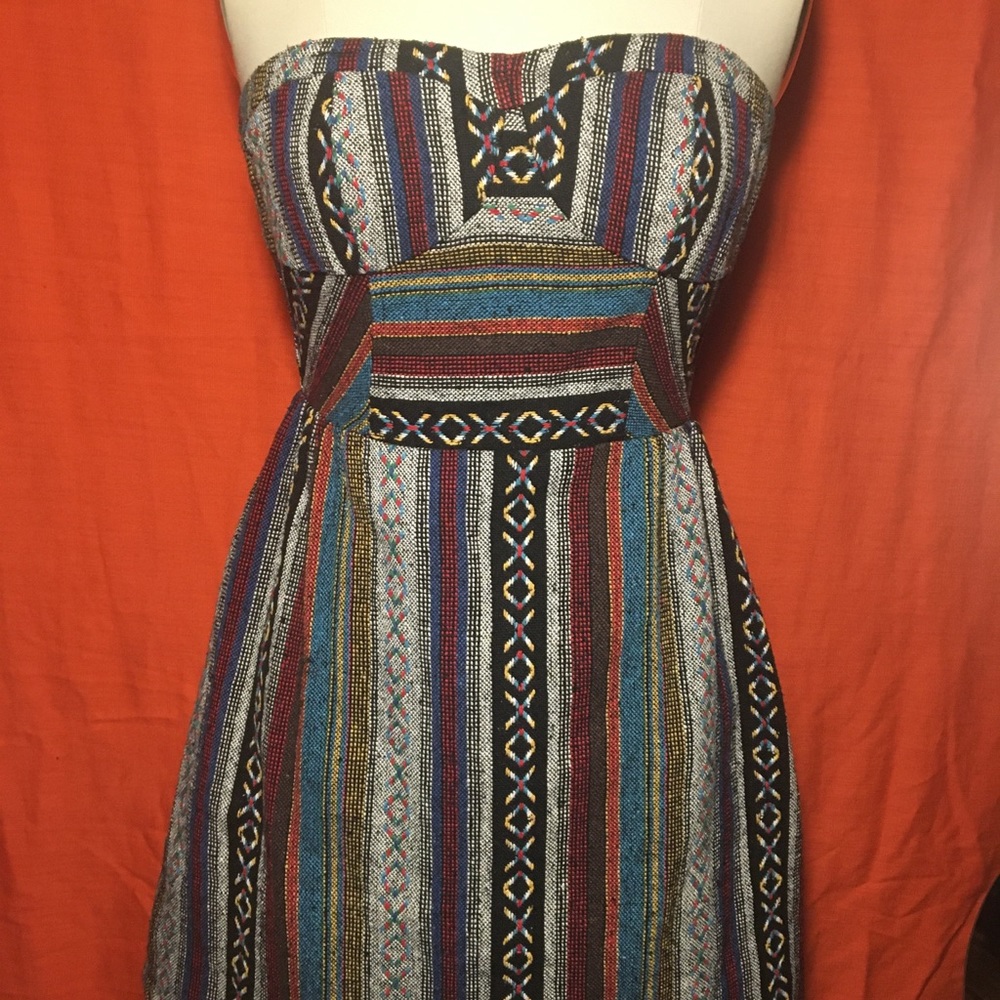 Hot and delicious, above the knee strapless dress!